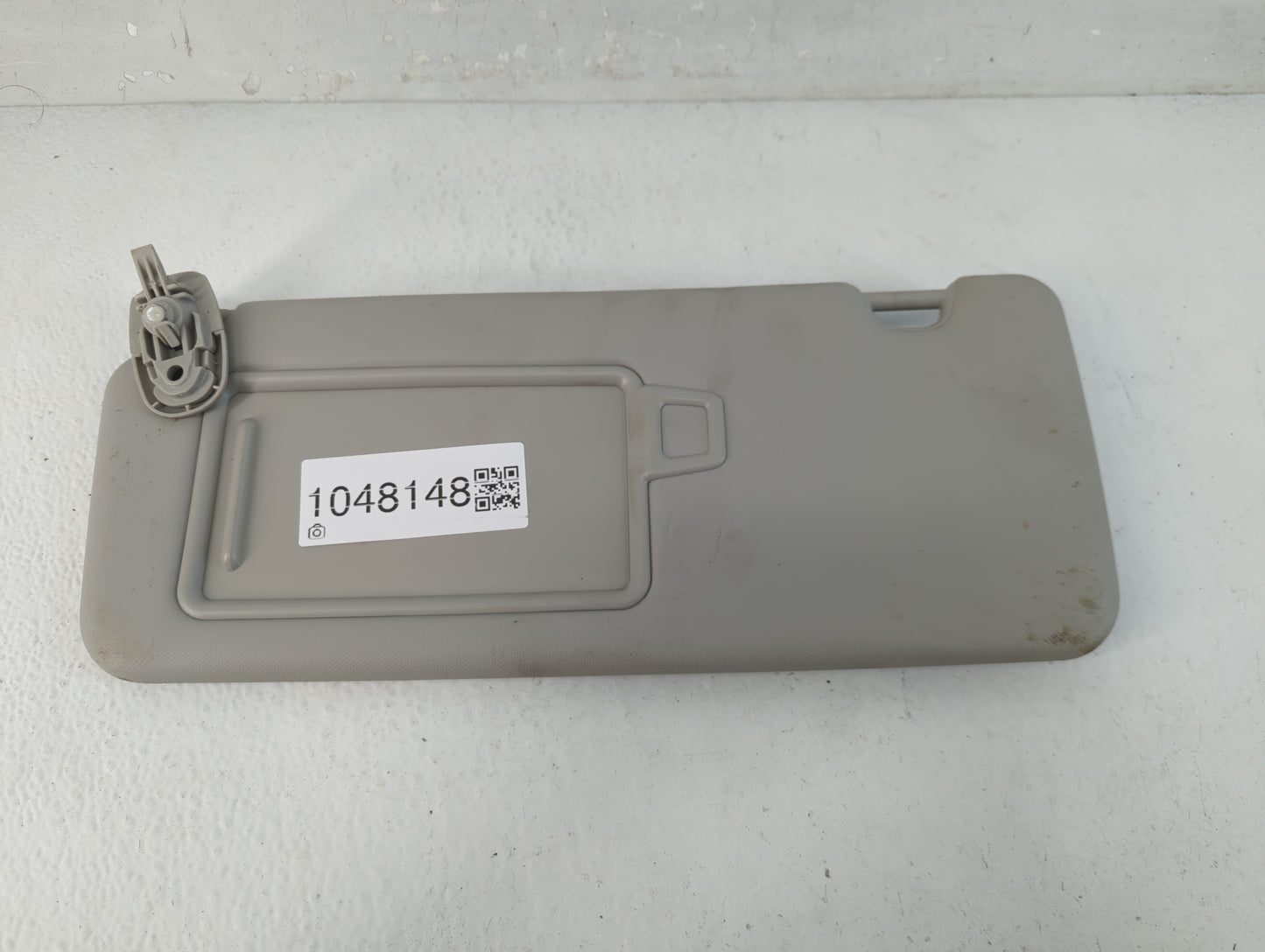 2022 Hyundai Tucson Sun Visor Shade Replacement Passenger Right Mirror Fits OEM Used Auto Parts - Oemusedautoparts1.com