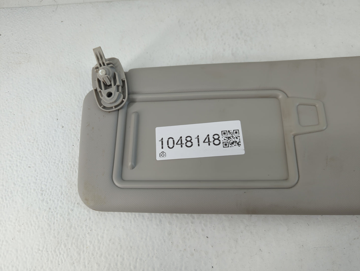 2022 Hyundai Tucson Sun Visor Shade Replacement Passenger Right Mirror Fits OEM Used Auto Parts - Oemusedautoparts1.com