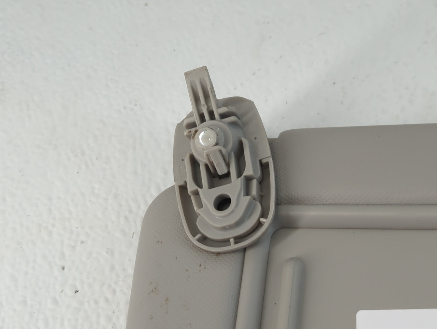 2022 Hyundai Tucson Sun Visor Shade Replacement Passenger Right Mirror Fits OEM Used Auto Parts - Oemusedautoparts1.com