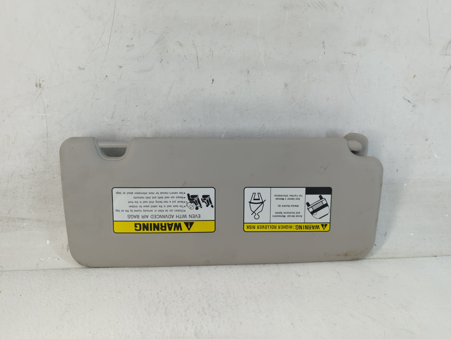 2022 Hyundai Tucson Sun Visor Shade Replacement Passenger Right Mirror Fits OEM Used Auto Parts - Oemusedautoparts1.com