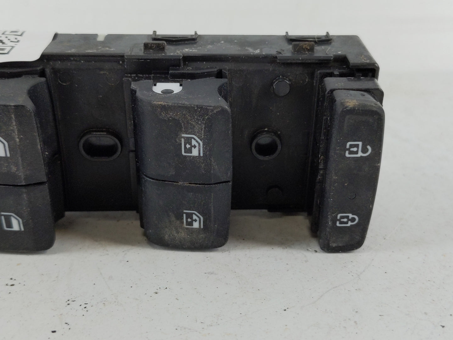 2022 Hyundai Tucson Master Power Window Switch Replacement Driver Side Left P/N:93571-N93004X Fits OEM Used Auto Parts - Oem