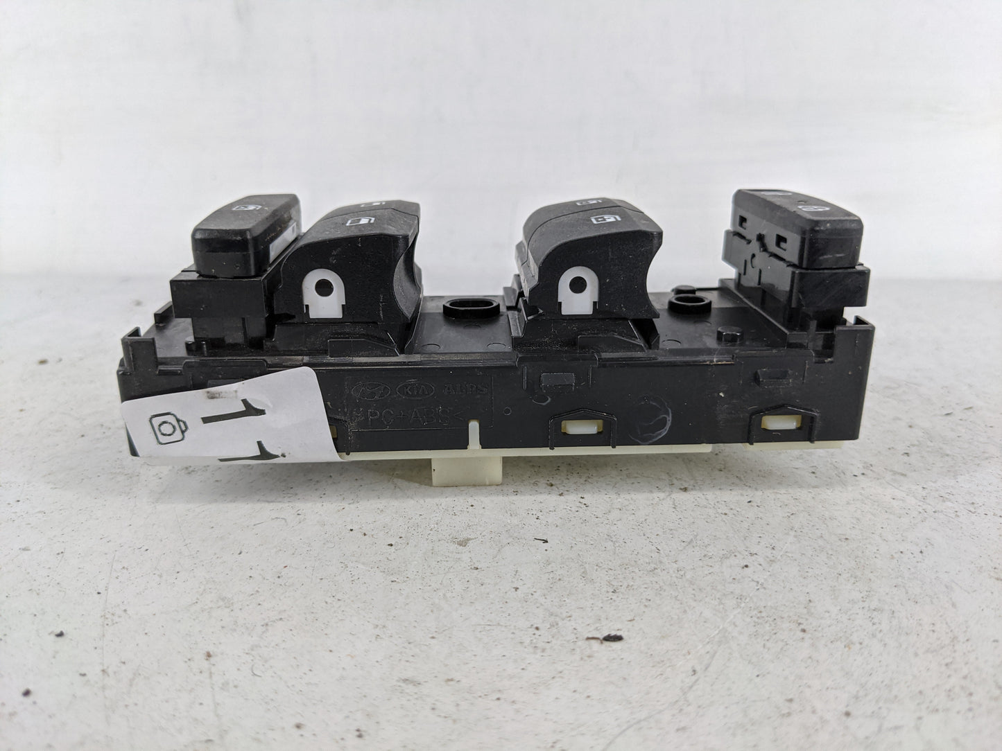 2022 Hyundai Tucson Master Power Window Switch Replacement Driver Side Left P/N:93571-N93004X Fits OEM Used Auto Parts - Oem