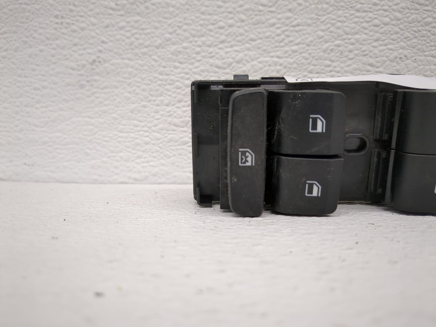 2022 Hyundai Tucson Master Power Window Switch Replacement Driver Side Left P/N:93571-N93004X Fits OEM Used Auto Parts - Oem