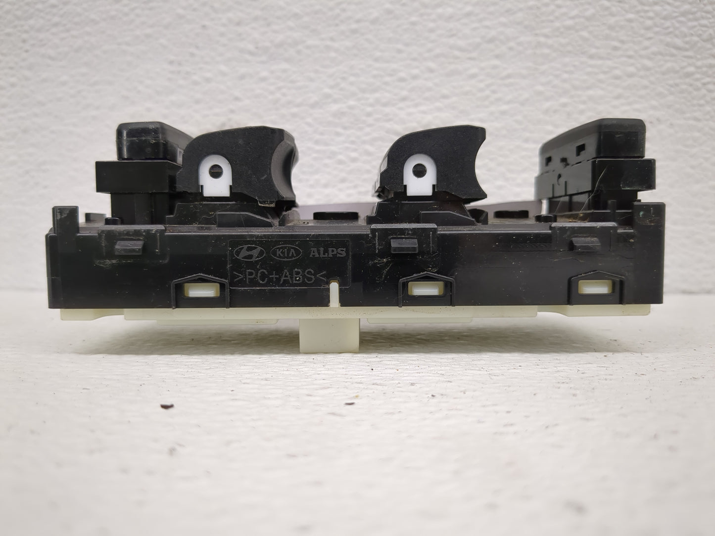 2022 Hyundai Tucson Master Power Window Switch Replacement Driver Side Left P/N:93571-N93004X Fits OEM Used Auto Parts - Oem