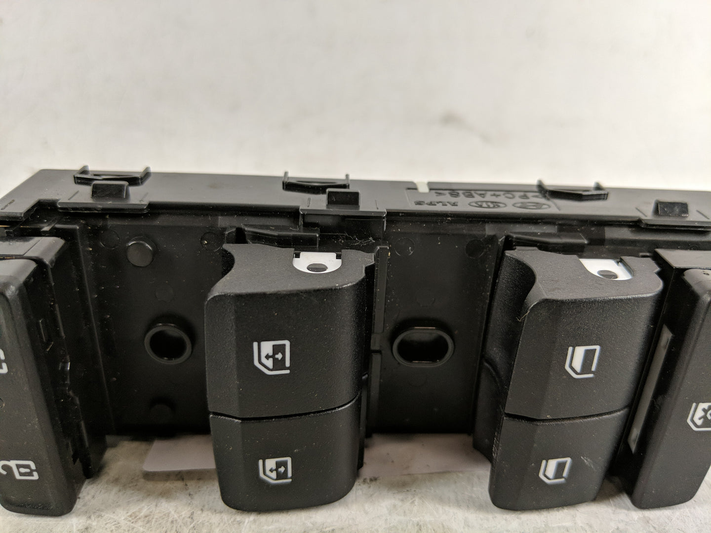 2022 Hyundai Tucson Master Power Window Switch Replacement Driver Side Left P/N:93571-N93004X Fits OEM Used Auto Parts - Oem