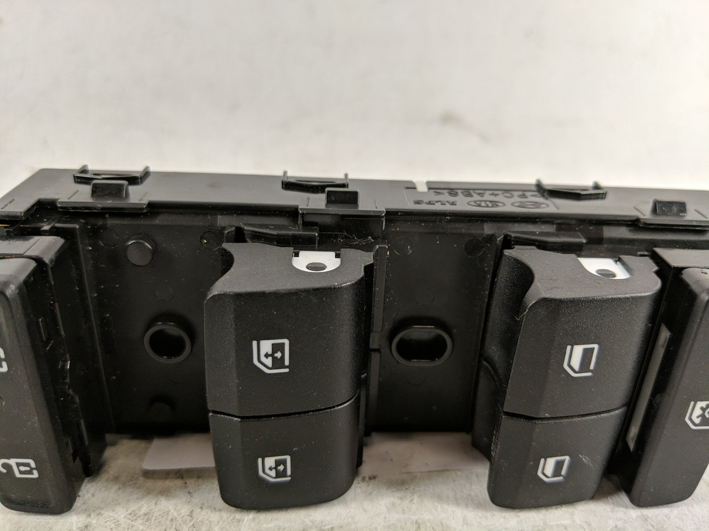 2022 Hyundai Tucson Master Power Window Switch Replacement Driver Side Left P/N:93571-N93004X Fits OEM Used Auto Parts - Oem
