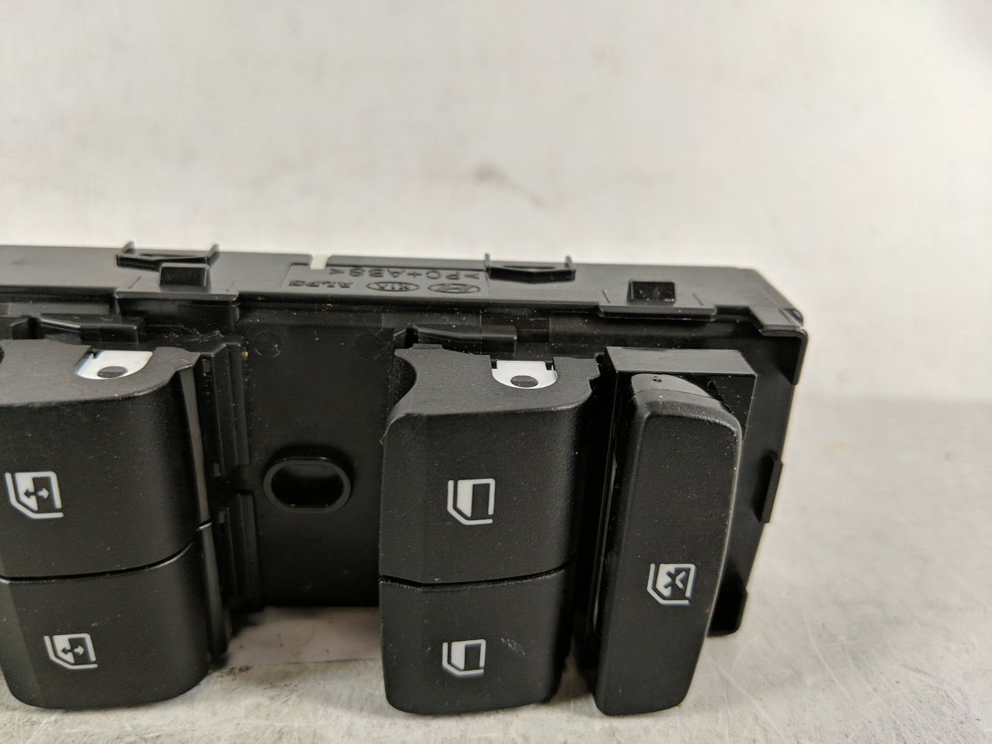 2022 Hyundai Tucson Master Power Window Switch Replacement Driver Side Left P/N:93571-N93004X Fits OEM Used Auto Parts - Oem