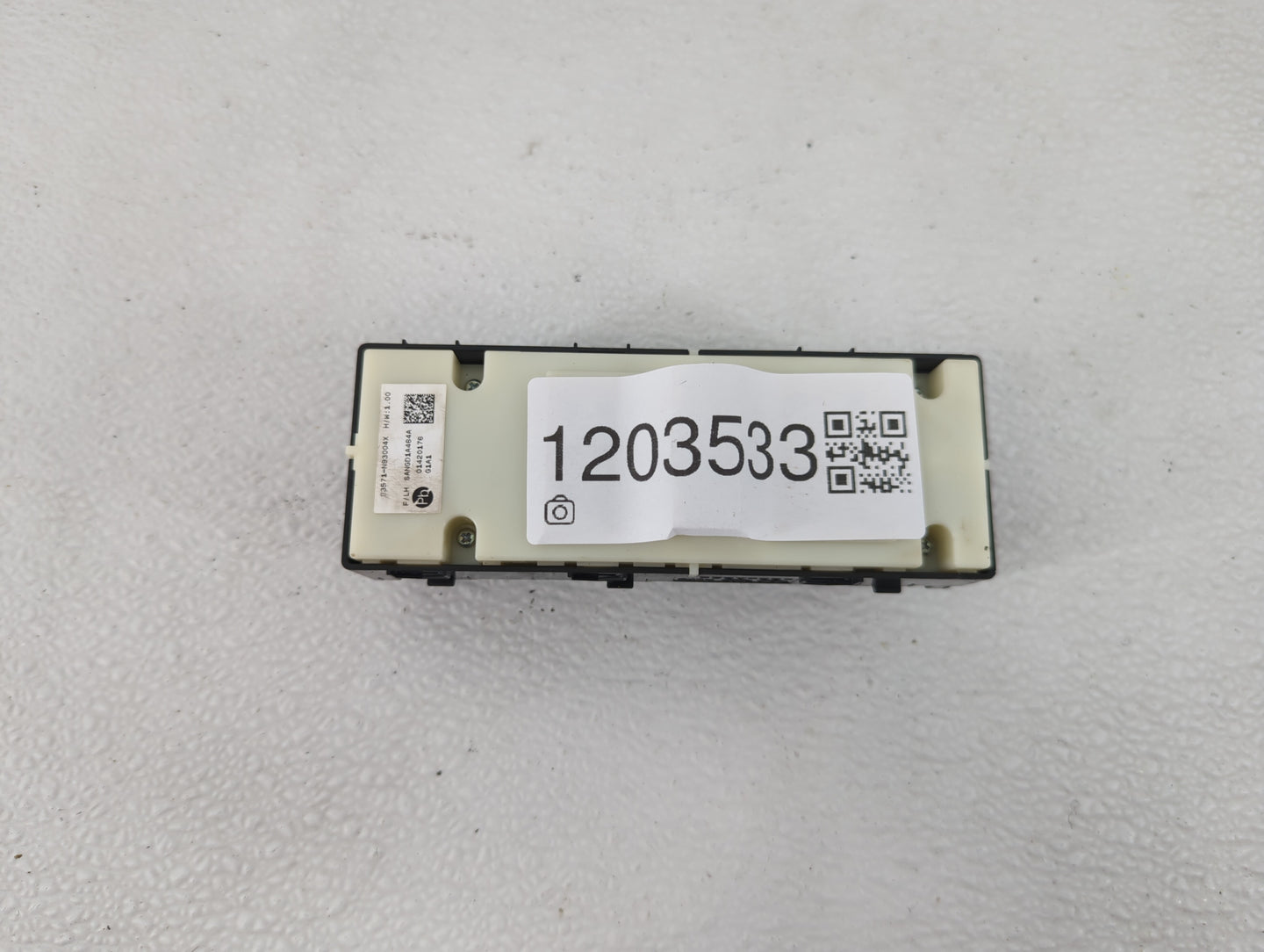 2022 Hyundai Tucson Master Power Window Switch Replacement Driver Side Left P/N:93571-N93004X Fits OEM Used Auto Parts - Oem