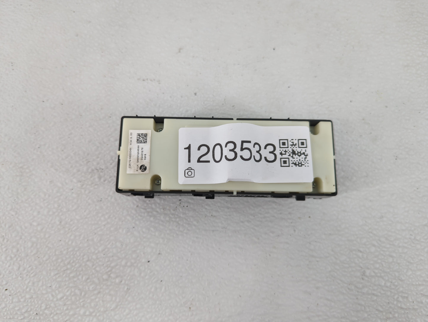 2022 Hyundai Tucson Master Power Window Switch Replacement Driver Side Left P/N:93571-N93004X Fits OEM Used Auto Parts - Oem