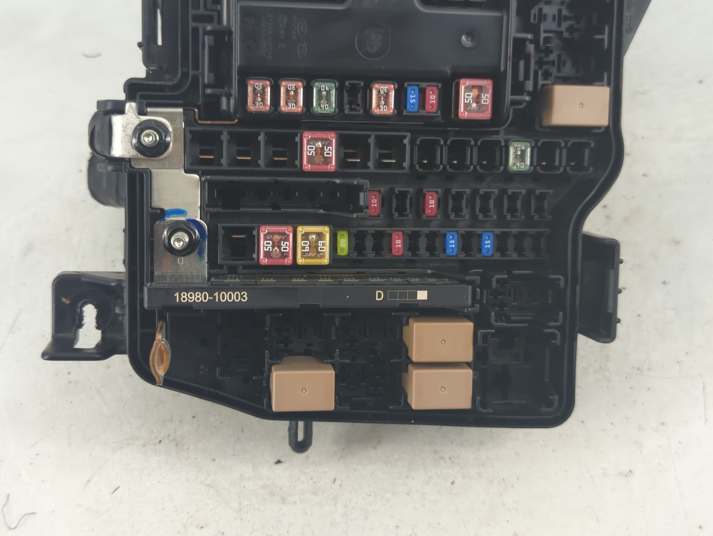 2022 Hyundai Tucson Fusebox Fuse Box Panel Relay Module P/N:91956-CW010 Fits OEM Used Auto Parts - Oemusedautoparts1.com