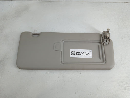 2022 Hyundai Tucson Sun Visor Shade Replacement Passenger Right Mirror Fits OEM Used Auto Parts