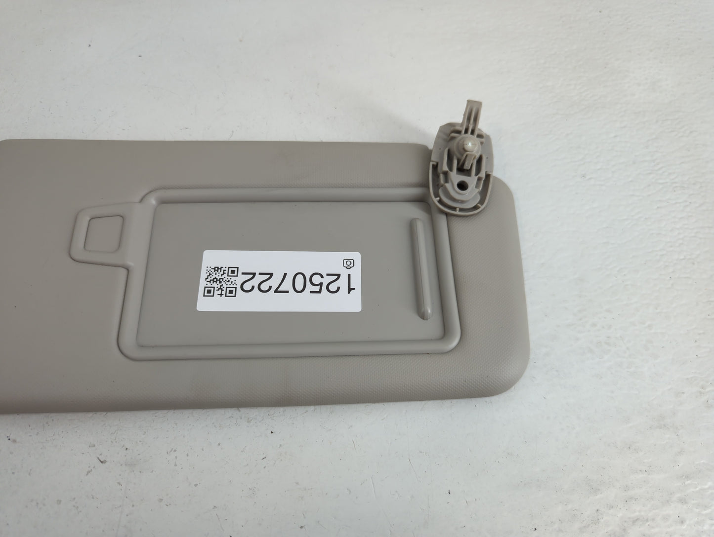 2022 Hyundai Tucson Sun Visor Shade Replacement Passenger Right Mirror Fits OEM Used Auto Parts - Oemusedautoparts1.com