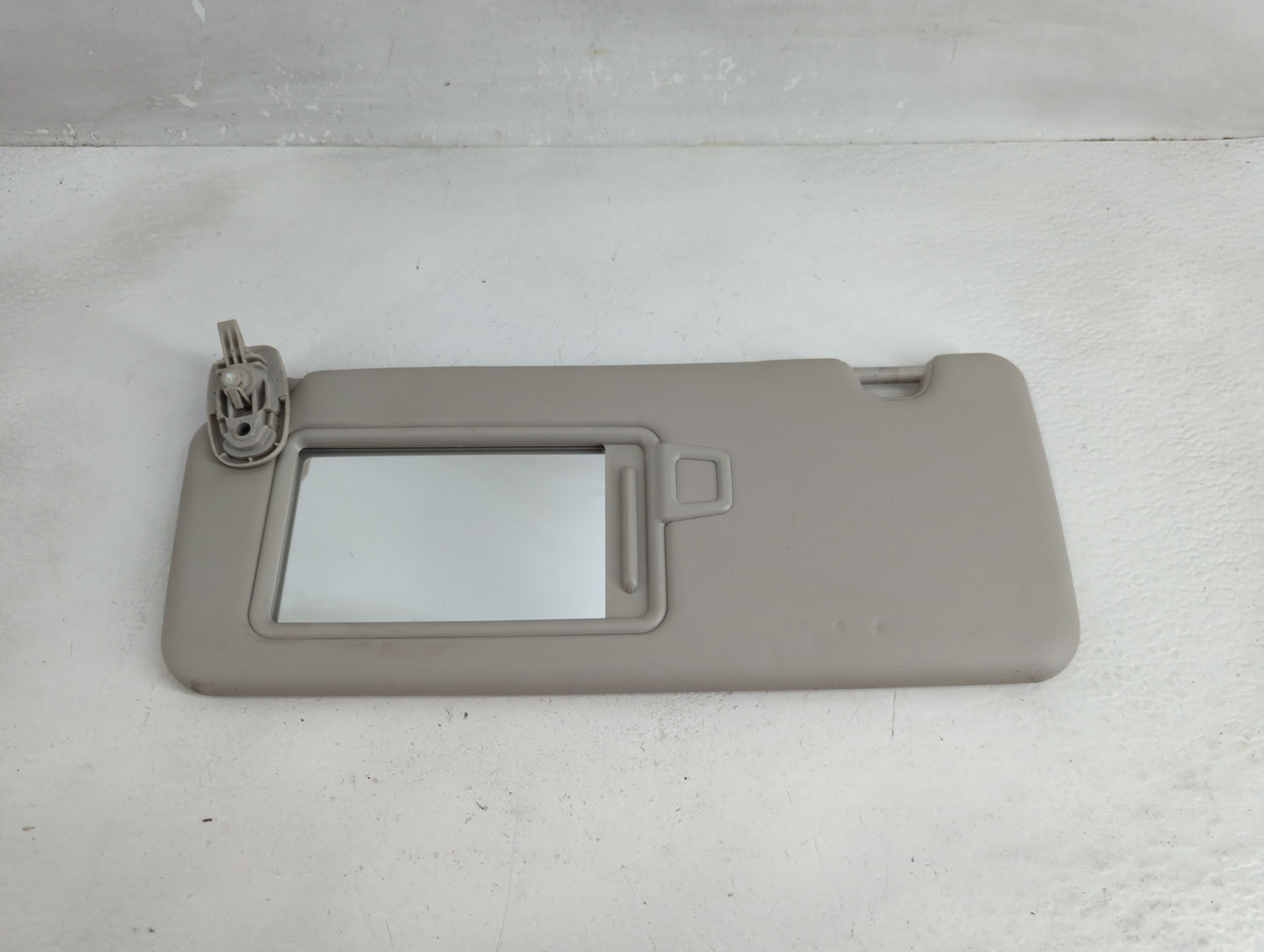2022 Hyundai Tucson Sun Visor Shade Replacement Driver Left Mirror Fits OEM Used Auto Parts - Oemusedautoparts1.com