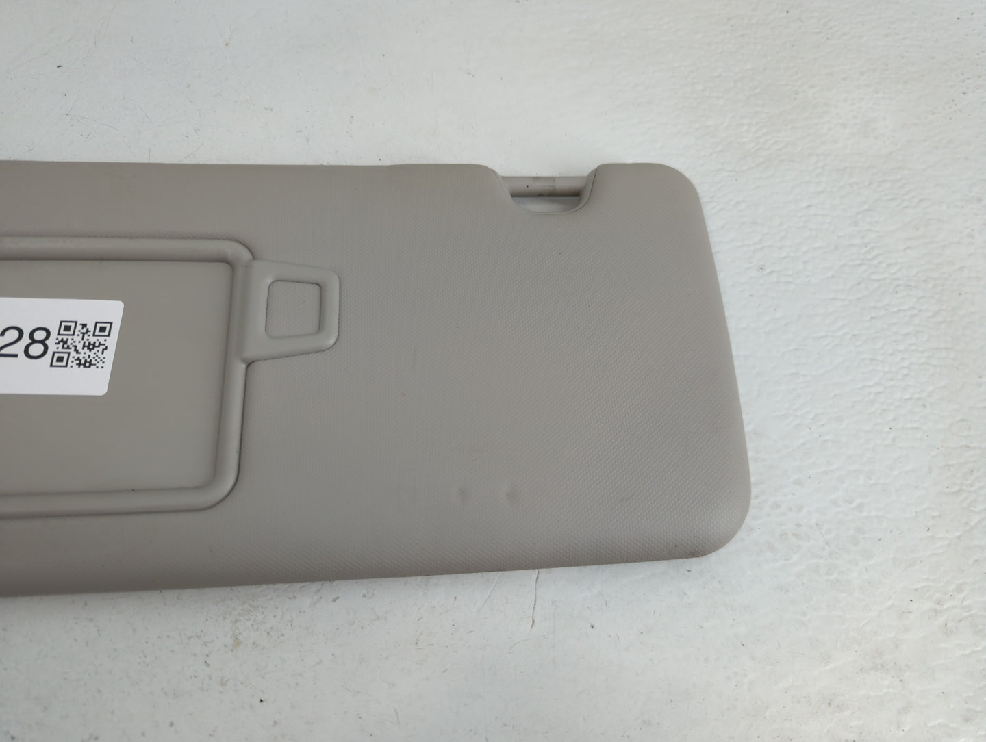 2022 Hyundai Tucson Sun Visor Shade Replacement Driver Left Mirror Fits OEM Used Auto Parts - Oemusedautoparts1.com
