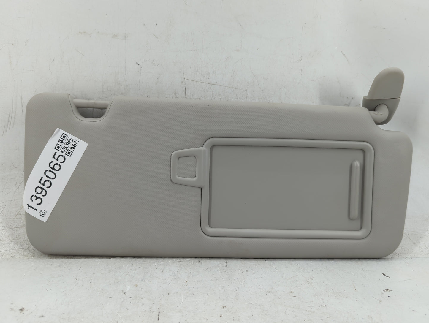 2022 Hyundai Tucson Sun Visor Shade Replacement Passenger Right Mirror Fits OEM Used Auto Parts - Oemusedautoparts1.com