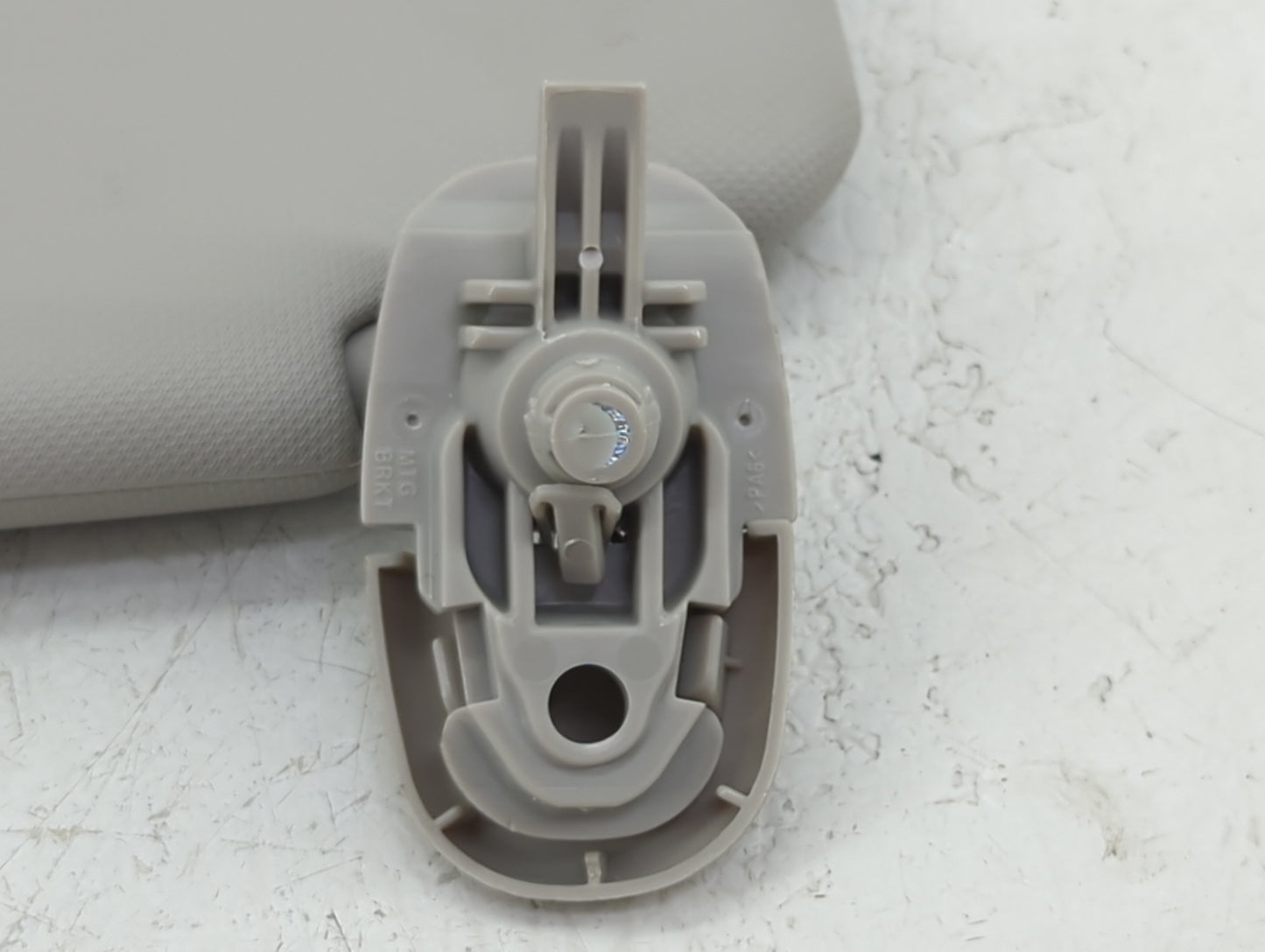 2022 Hyundai Tucson Sun Visor Shade Replacement Passenger Right Mirror Fits OEM Used Auto Parts - Oemusedautoparts1.com