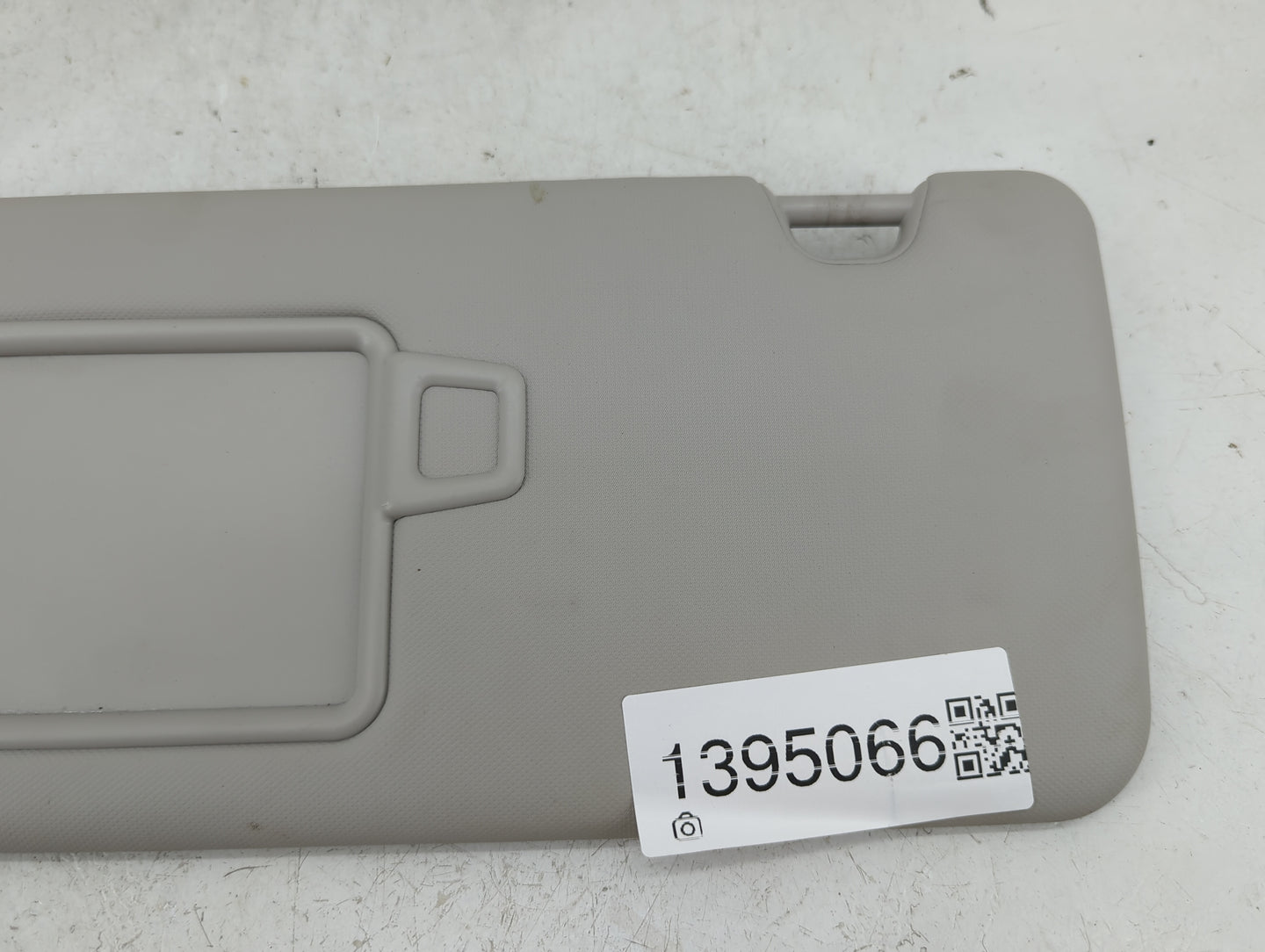 2022 Hyundai Tucson Sun Visor Shade Replacement Driver Left Mirror Fits OEM Used Auto Parts - Oemusedautoparts1.com