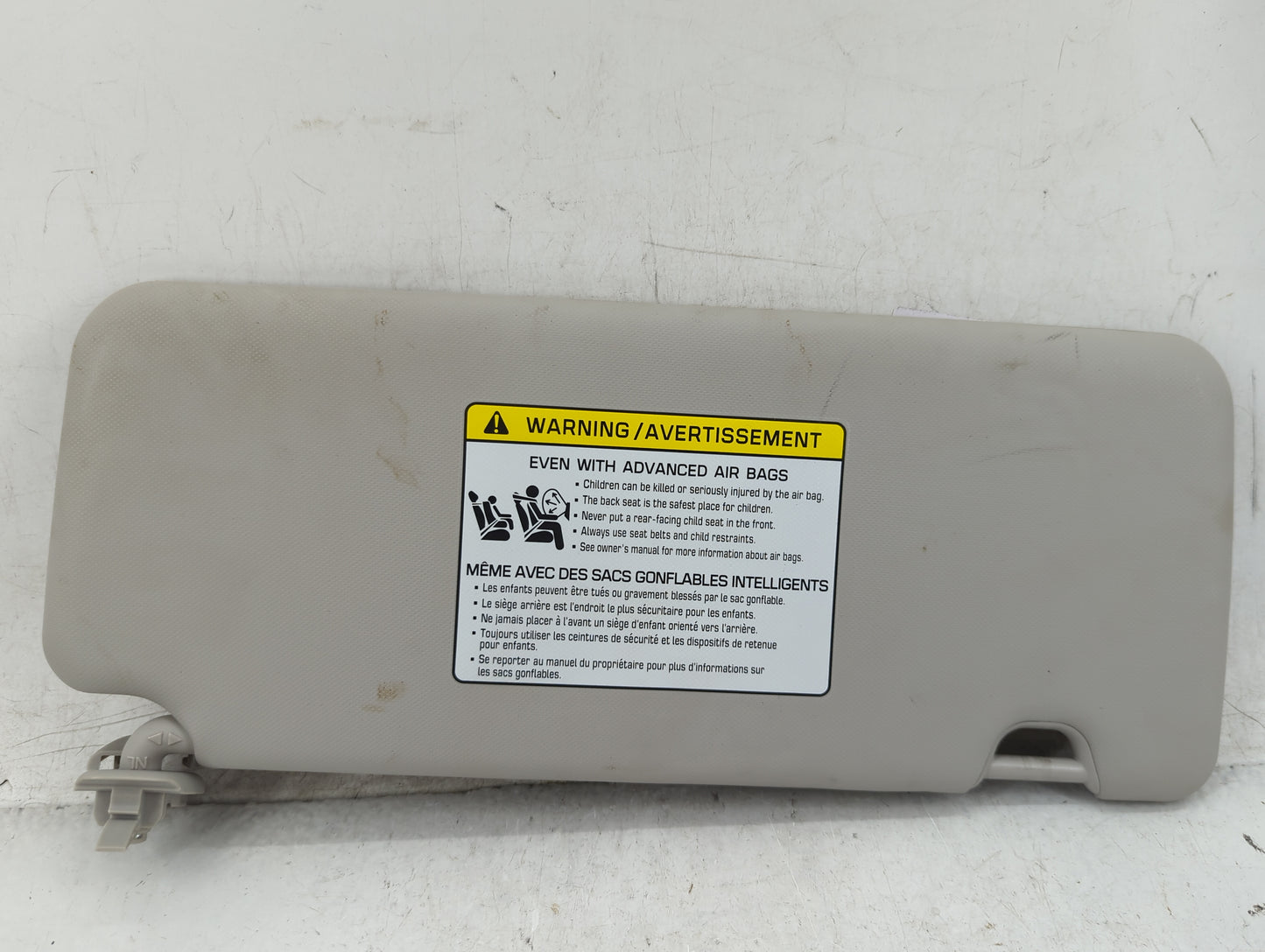 2022 Hyundai Tucson Sun Visor Shade Replacement Driver Left Mirror Fits OEM Used Auto Parts - Oemusedautoparts1.com