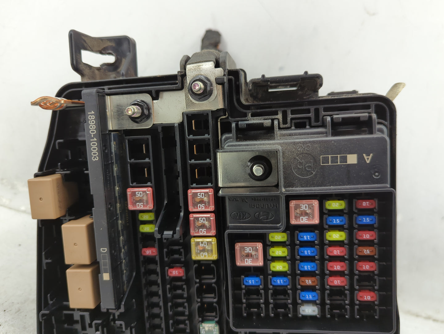 2022 Hyundai Tucson Fusebox Fuse Box Panel Relay Module Fits OEM Used Auto Parts - Oemusedautoparts1.com