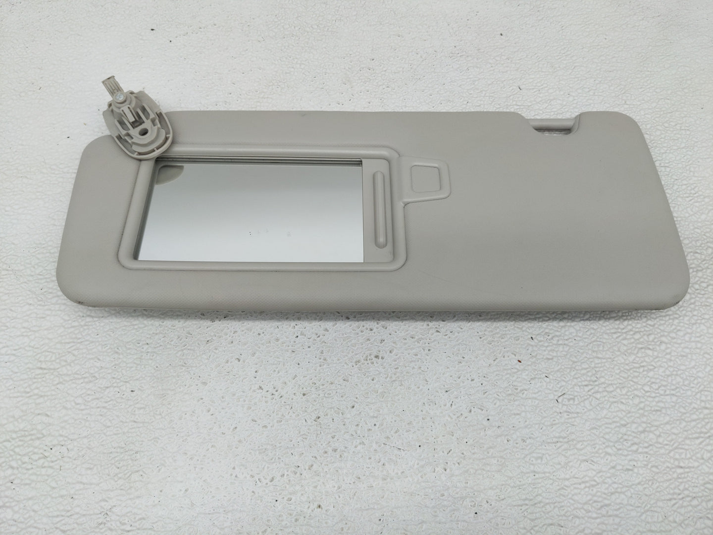 2022 Hyundai Tucson Sun Visor Shade Replacement Driver Left Mirror Fits OEM Used Auto Parts - Oemusedautoparts1.com