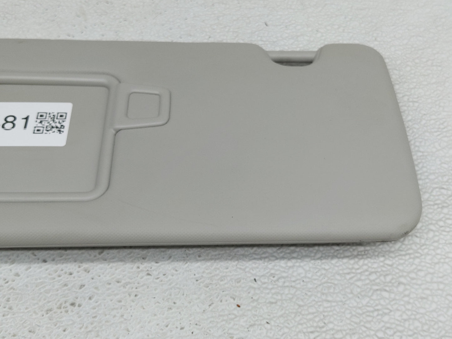 2022 Hyundai Tucson Sun Visor Shade Replacement Driver Left Mirror Fits OEM Used Auto Parts - Oemusedautoparts1.com