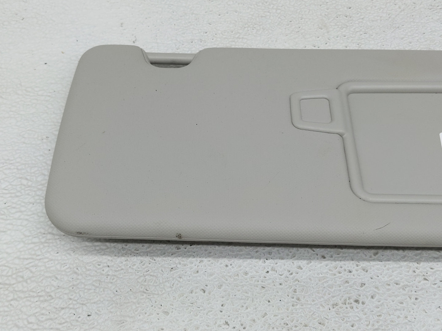 2022 Hyundai Tucson Sun Visor Shade Replacement Passenger Right Mirror Fits OEM Used Auto Parts - Oemusedautoparts1.com