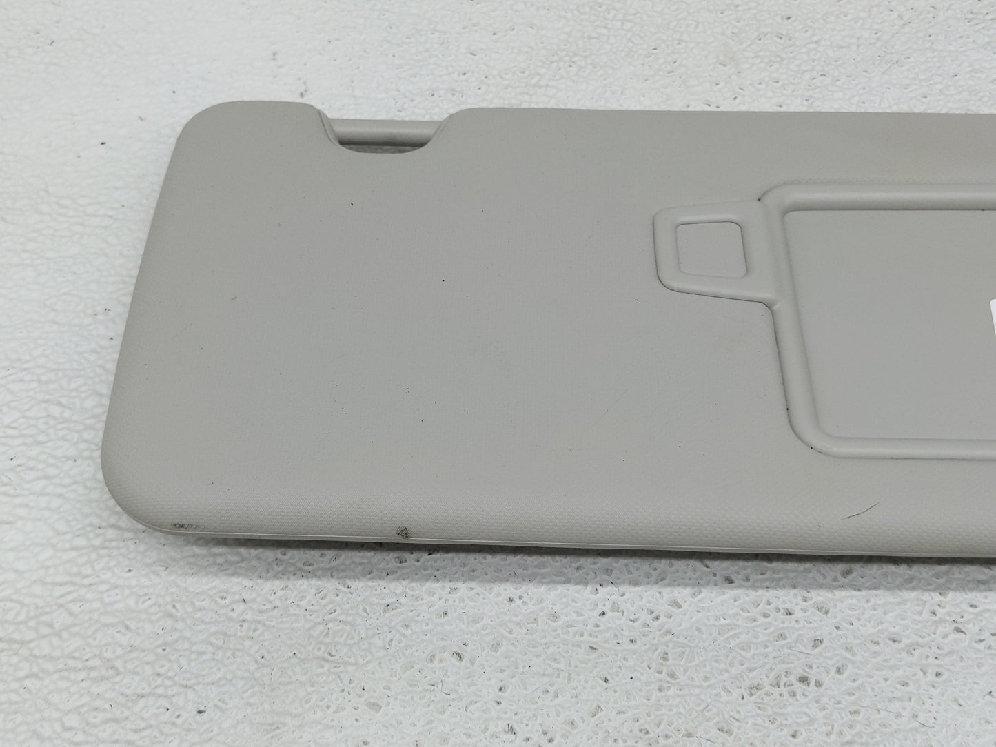 2022 Hyundai Tucson Sun Visor Shade Replacement Passenger Right Mirror Fits OEM Used Auto Parts - Oemusedautoparts1.com