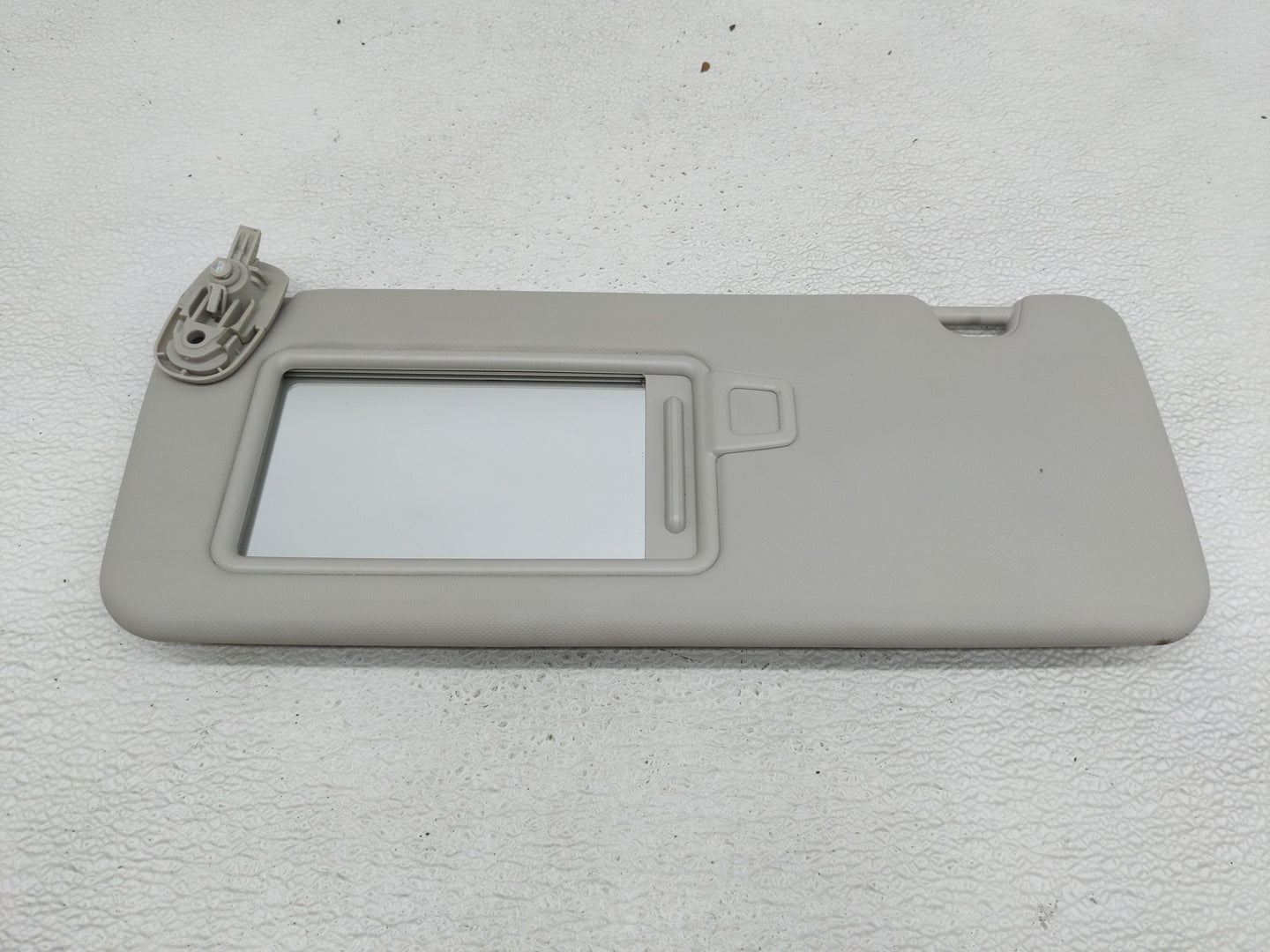 2022 Hyundai Tucson Sun Visor Shade Replacement Driver Left Mirror Fits OEM Used Auto Parts - Oemusedautoparts1.com