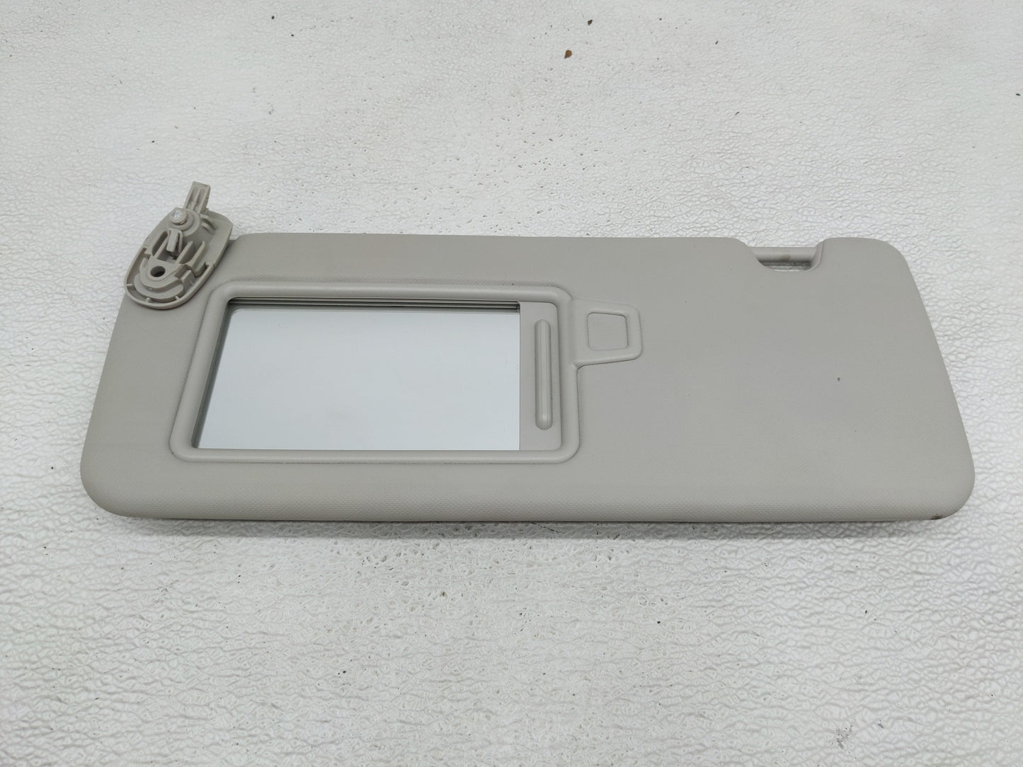 2022 Hyundai Tucson Sun Visor Shade Replacement Driver Left Mirror Fits OEM Used Auto Parts - Oemusedautoparts1.com