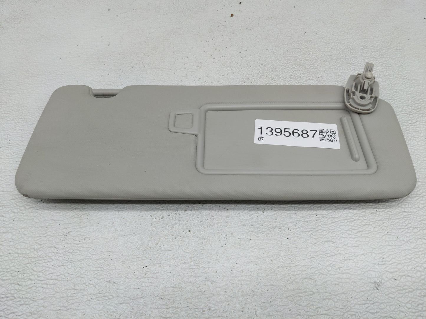 2022 Hyundai Tucson Sun Visor Shade Replacement Passenger Right Mirror Fits OEM Used Auto Parts - Oemusedautoparts1.com