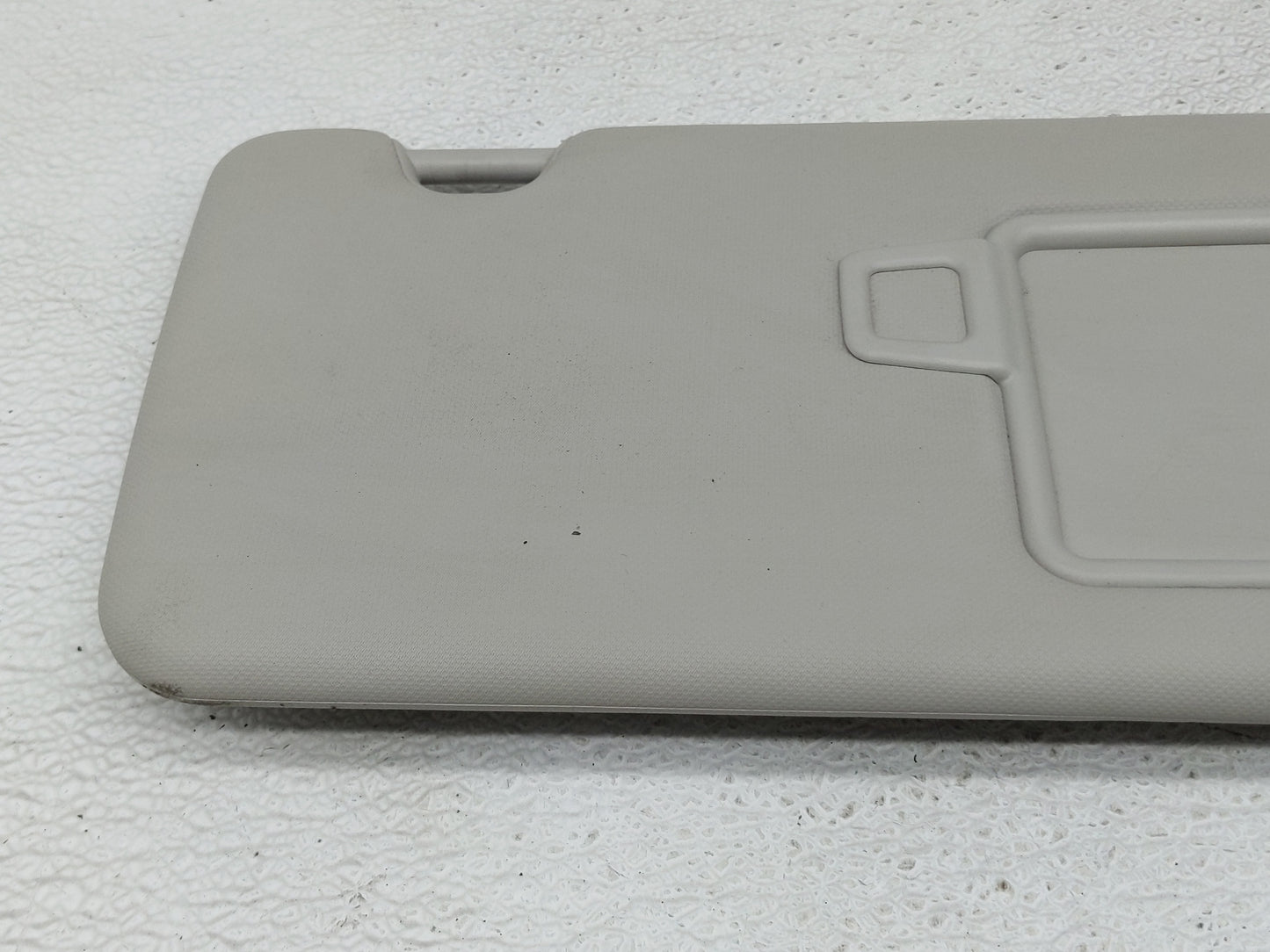 2022 Hyundai Tucson Sun Visor Shade Replacement Passenger Right Mirror Fits OEM Used Auto Parts - Oemusedautoparts1.com