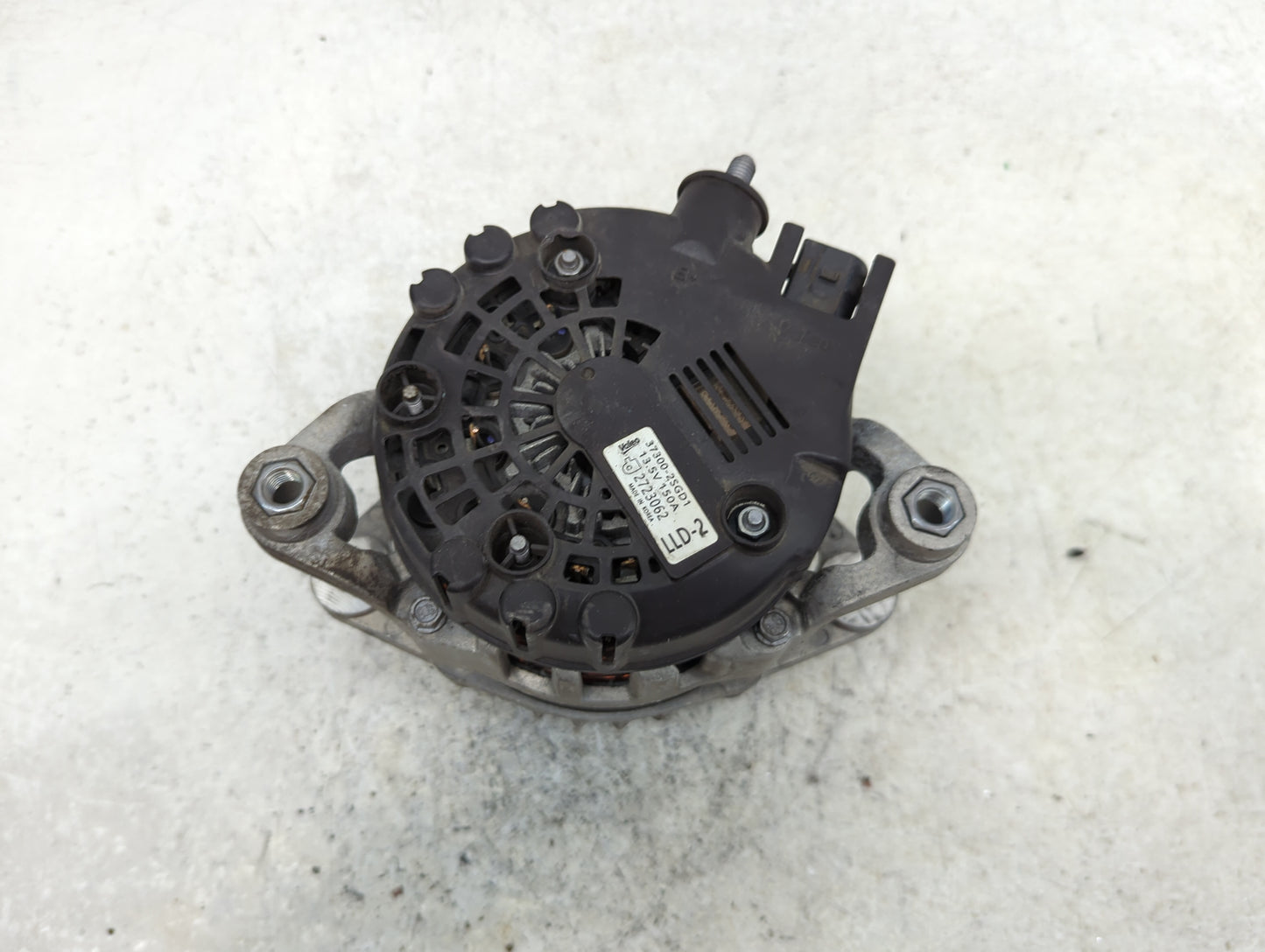 2022 Hyundai Tucson Alternator Replacement Generator Charging Assembly Engine OEM P/N:2723062 37300-2SGD1 Fits Fits 2020 202