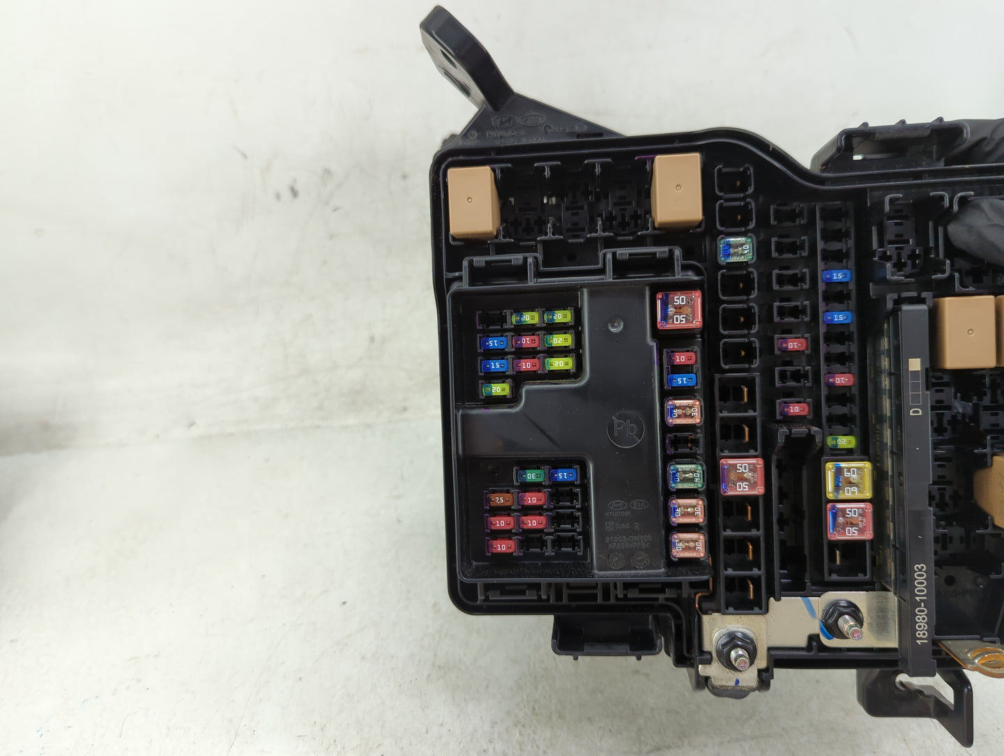 2022 Hyundai Tucson Fusebox Fuse Box Panel Relay Module P/N:919A5-N9000 Fits OEM Used Auto Parts - Oemusedautoparts1.com