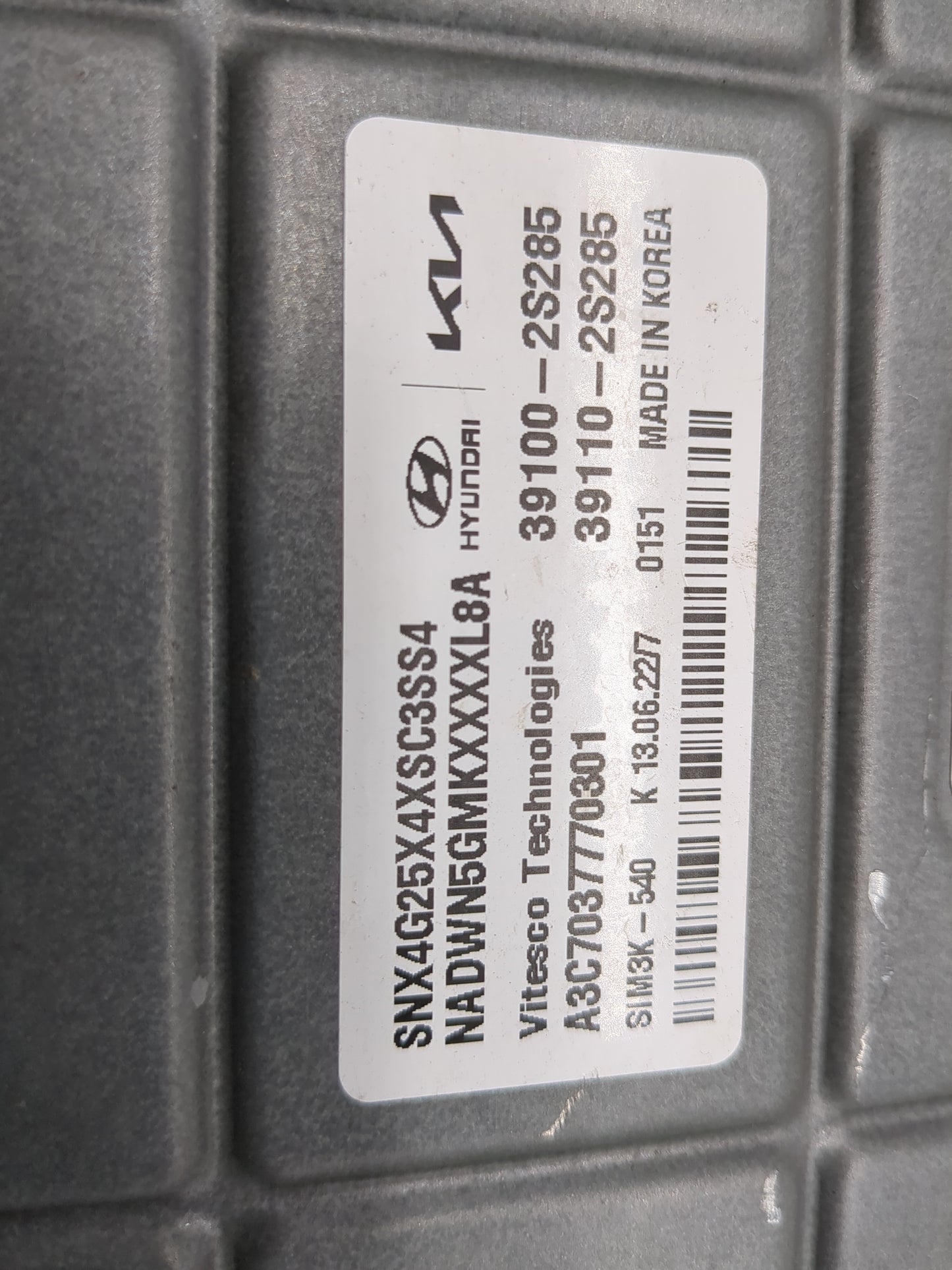 2022 Hyundai Tucson PCM Engine Control Computer ECU ECM PCU OEM P/N:39110-2S285 39100-2S285 Fits OEM Used Auto Parts - Oemus