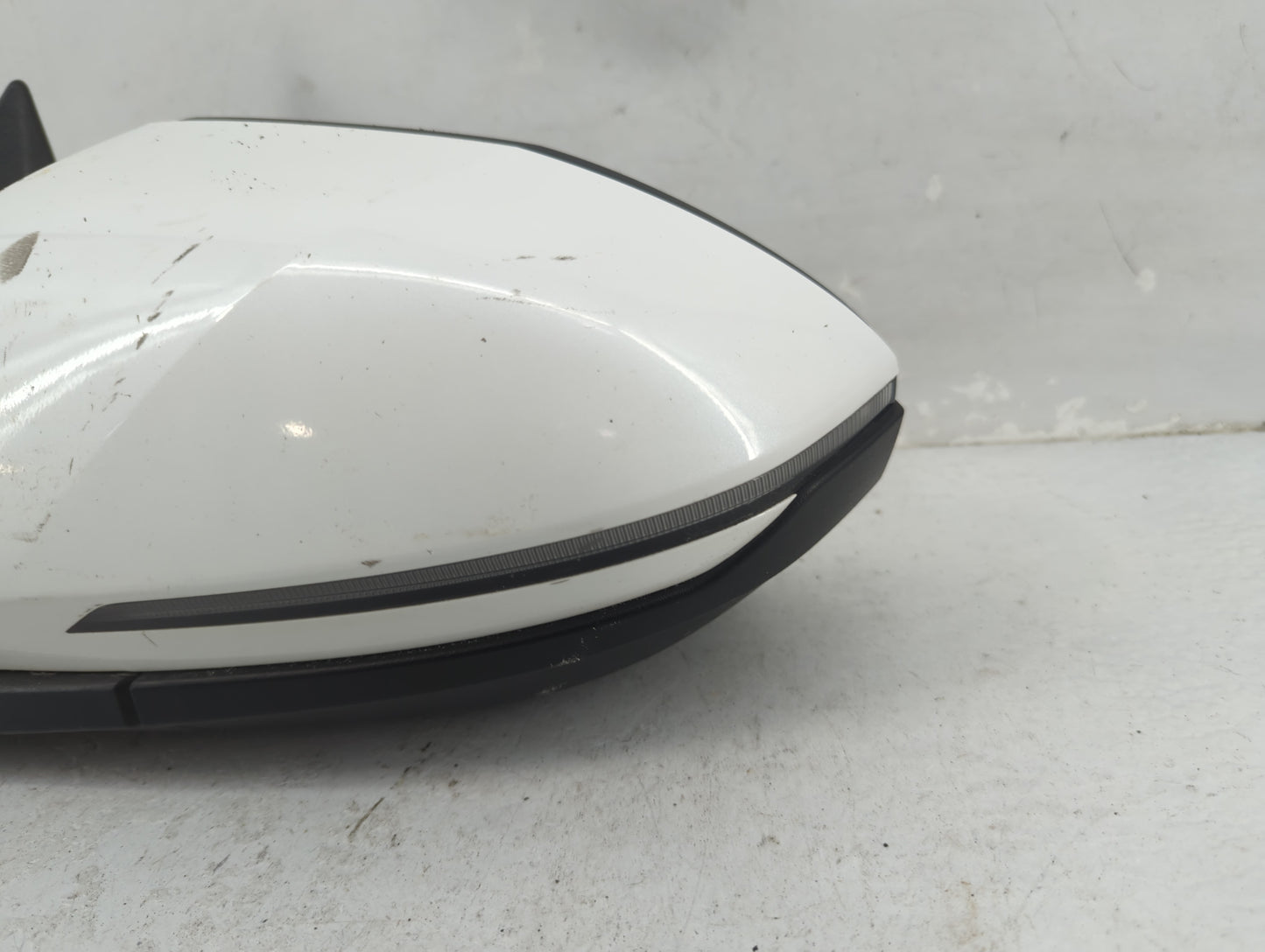 2022 Hyundai Tucson Driver Side View Mirror - Left Door Mirror OEM Used - Oemusedautoparts1.com