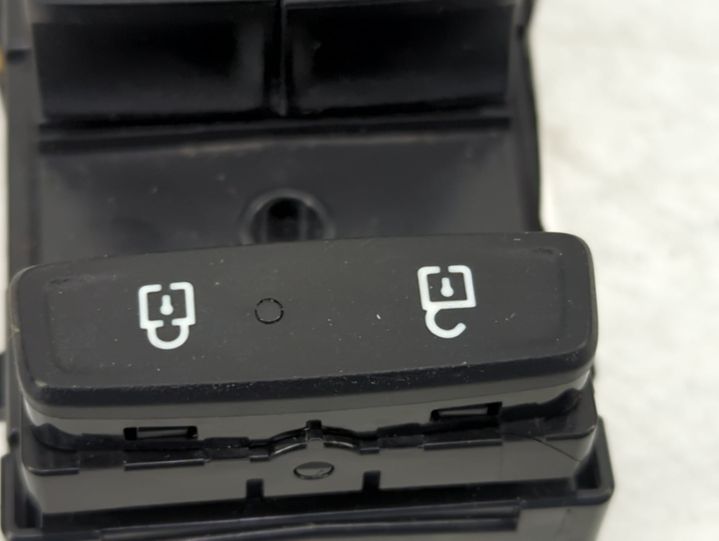 2022 Hyundai Tucson Master Power Window Switch Replacement Driver Side Left Fits OEM Used Auto Parts - Oemusedautoparts1.com