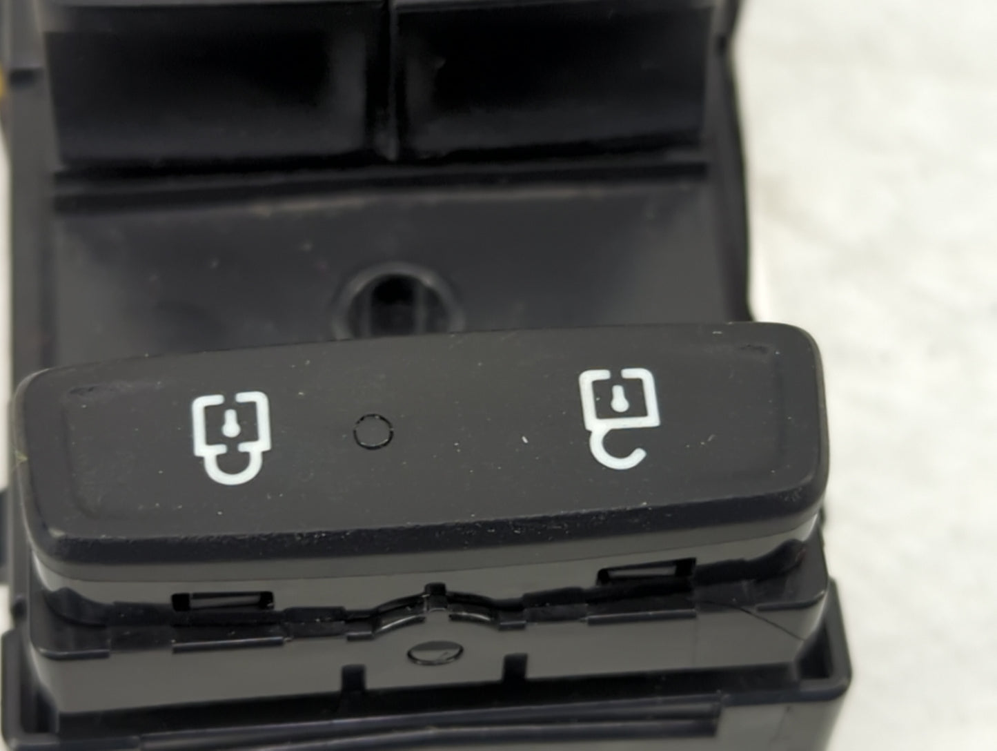 2022 Hyundai Tucson Master Power Window Switch Replacement Driver Side Left Fits OEM Used Auto Parts - Oemusedautoparts1.com