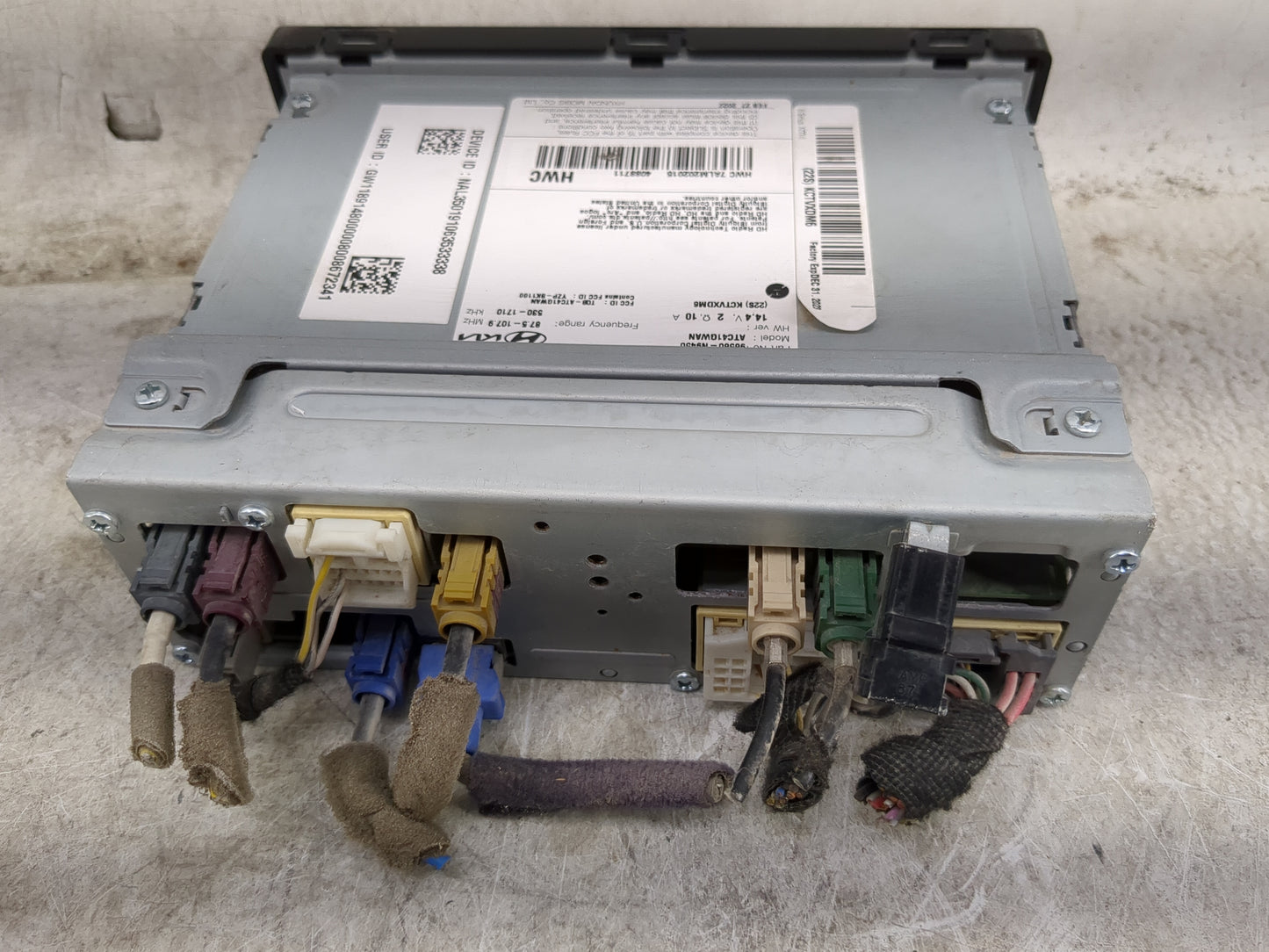 2022 Hyundai Tucson Radio AM FM Cd Player Receiver Replacement P/N:96560-N9450 Fits OEM Used Auto Parts - Oemusedautoparts1.
