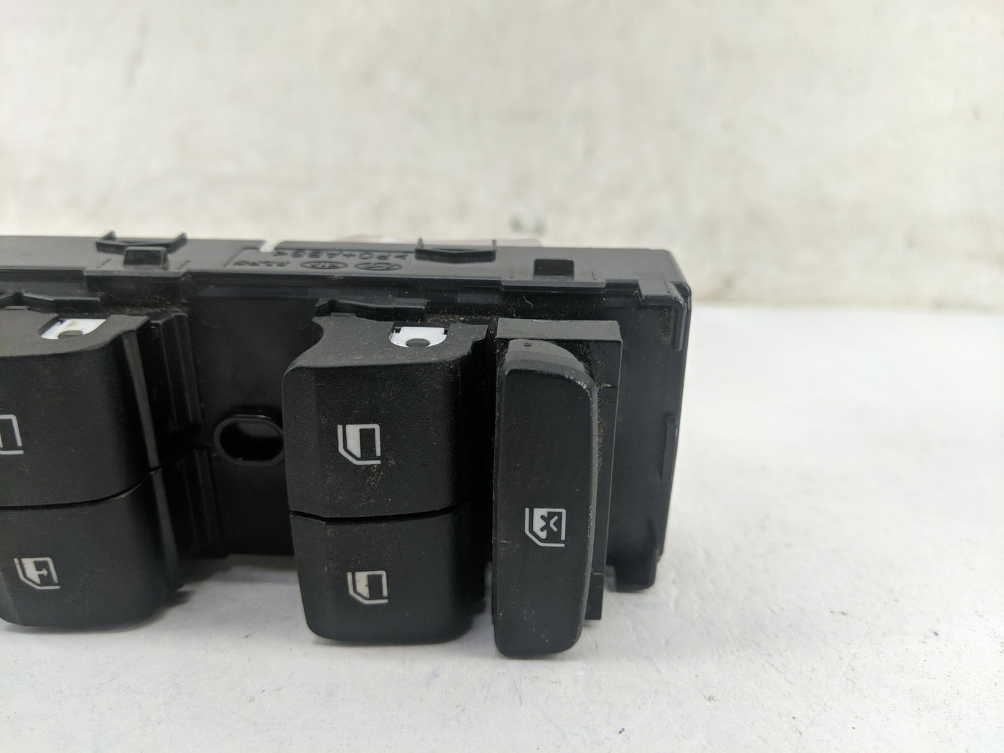 2022 Hyundai Tucson Master Power Window Switch Replacement Driver Side Left Fits OEM Used Auto Parts - Oemusedautoparts1.com