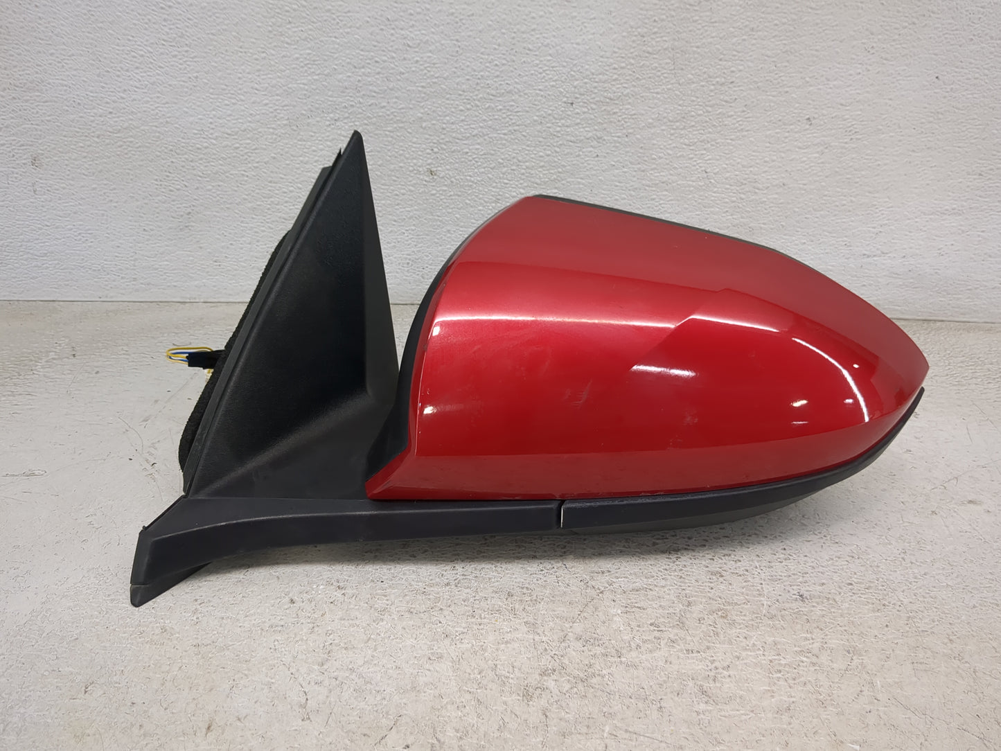 2022 Hyundai Tucson Driver Side View Mirror - Left Door Mirror OEM Used - Oemusedautoparts1.com