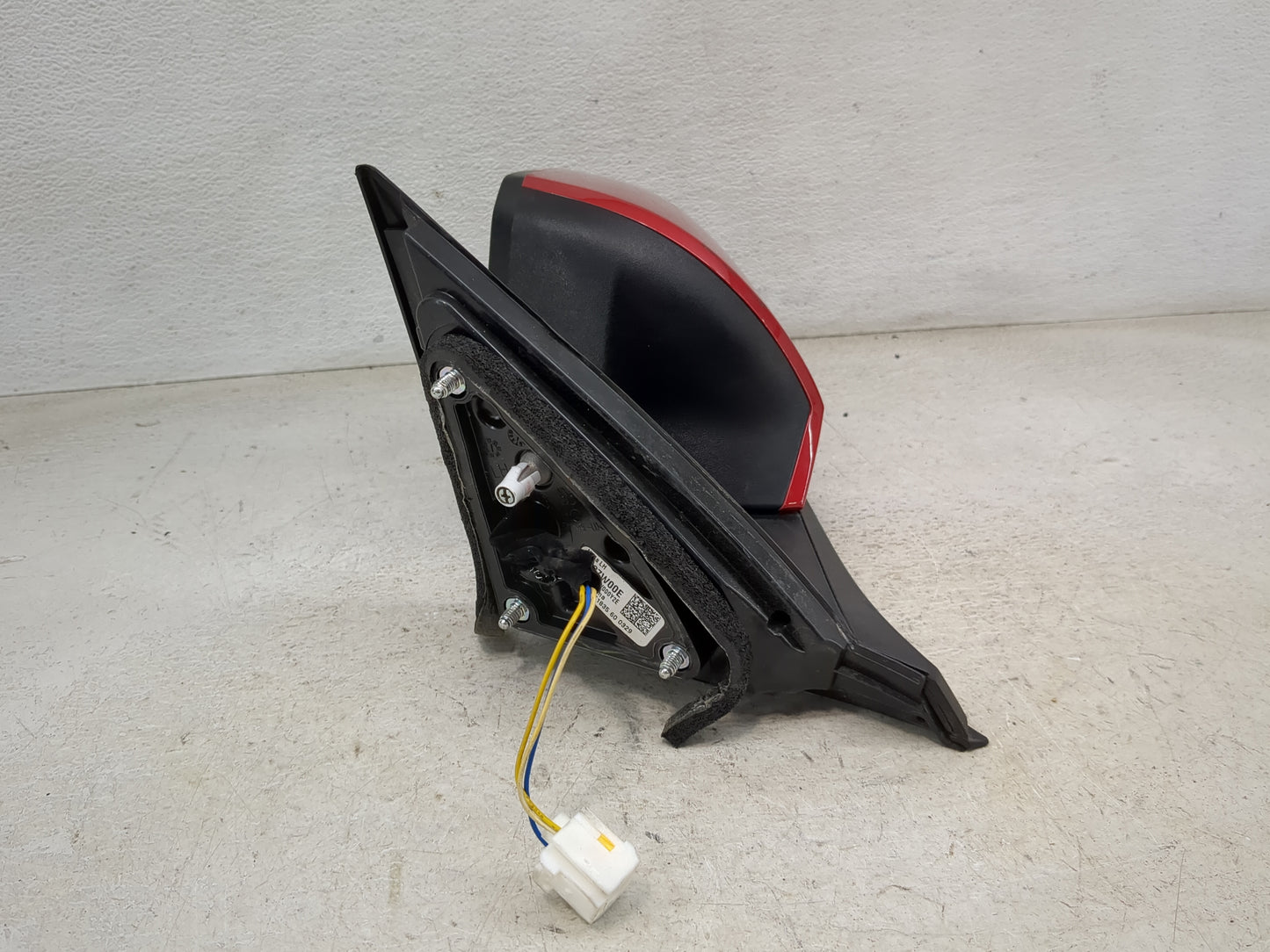 2022 Hyundai Tucson Driver Side View Mirror - Left Door Mirror OEM Used - Oemusedautoparts1.com