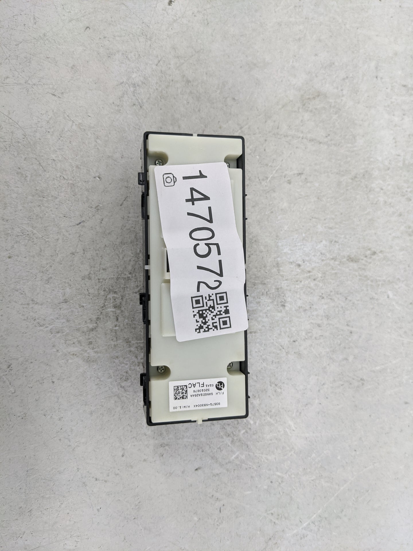 2022 Hyundai Tucson Master Power Window Switch Replacement Driver Side Left P/N:93571-N93004X SANGD1A254A Fits Fits 2021 OEM