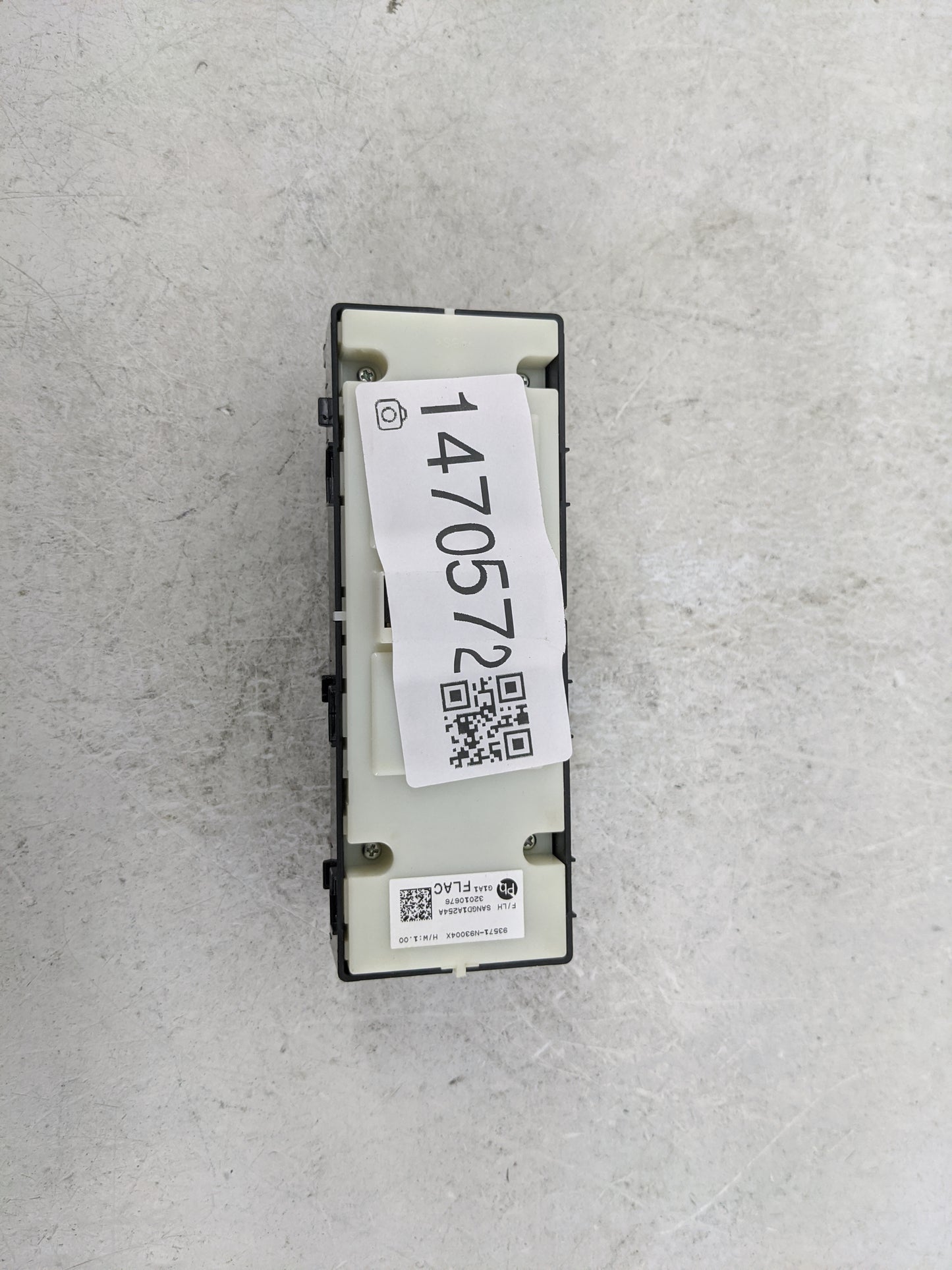 2022 Hyundai Tucson Master Power Window Switch Replacement Driver Side Left P/N:93571-N93004X SANGD1A254A Fits Fits 2021 OEM