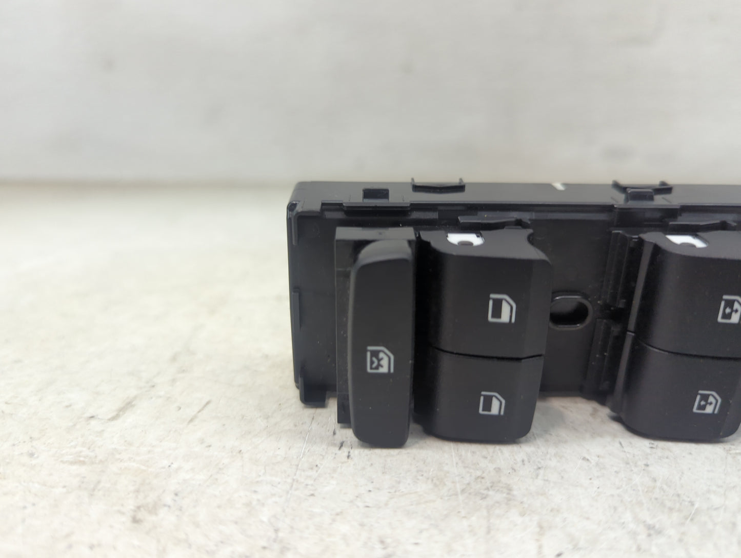 2022 Hyundai Tucson Master Power Window Switch Replacement Driver Side Left Fits OEM Used Auto Parts - Oemusedautoparts1.com