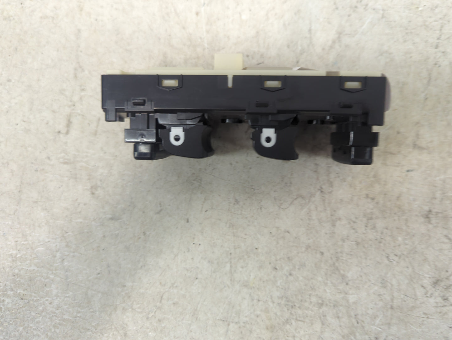 2022 Hyundai Tucson Master Power Window Switch Replacement Driver Side Left Fits OEM Used Auto Parts - Oemusedautoparts1.com