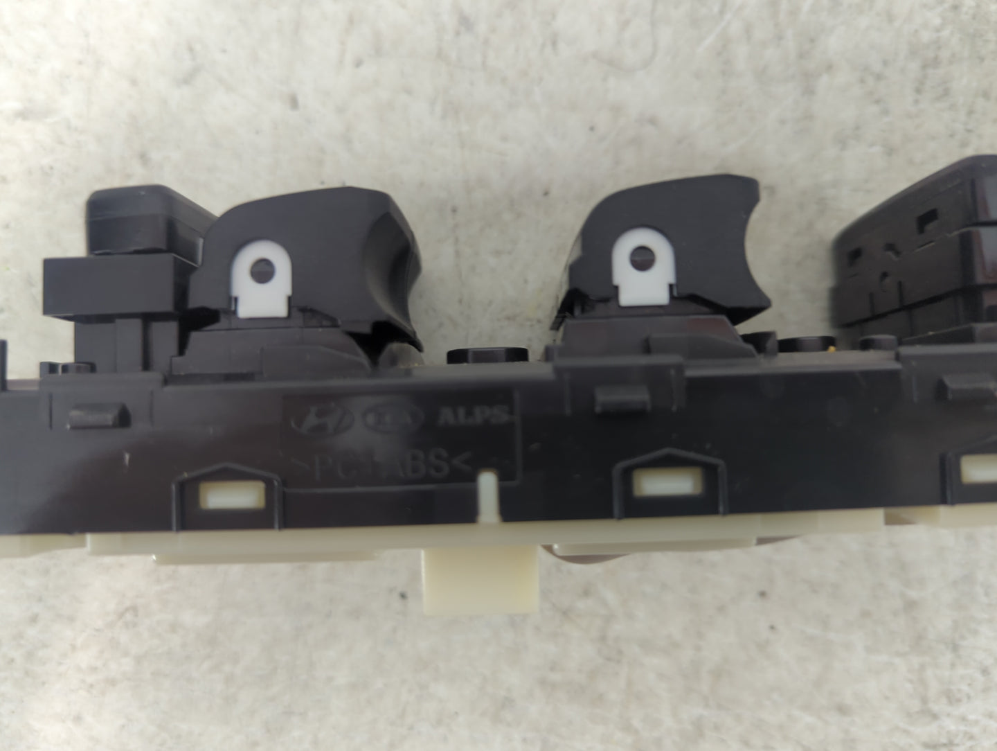 2022 Hyundai Tucson Master Power Window Switch Replacement Driver Side Left Fits OEM Used Auto Parts - Oemusedautoparts1.com