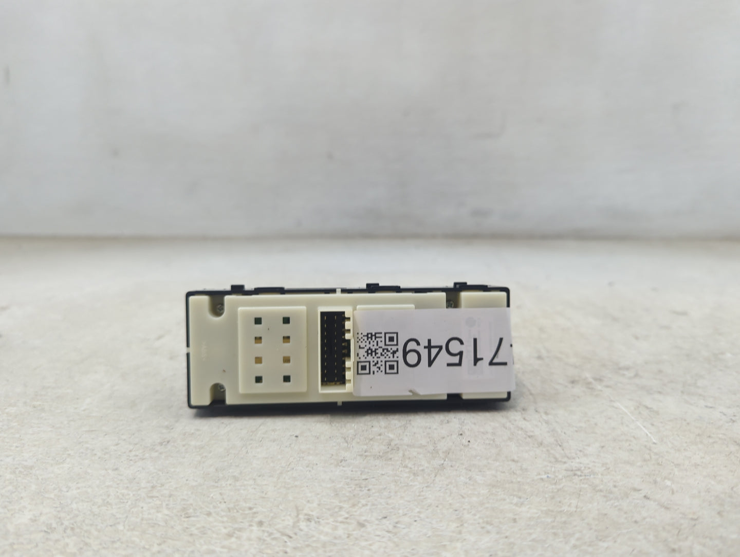 2022 Hyundai Tucson Master Power Window Switch Replacement Driver Side Left Fits OEM Used Auto Parts - Oemusedautoparts1.com