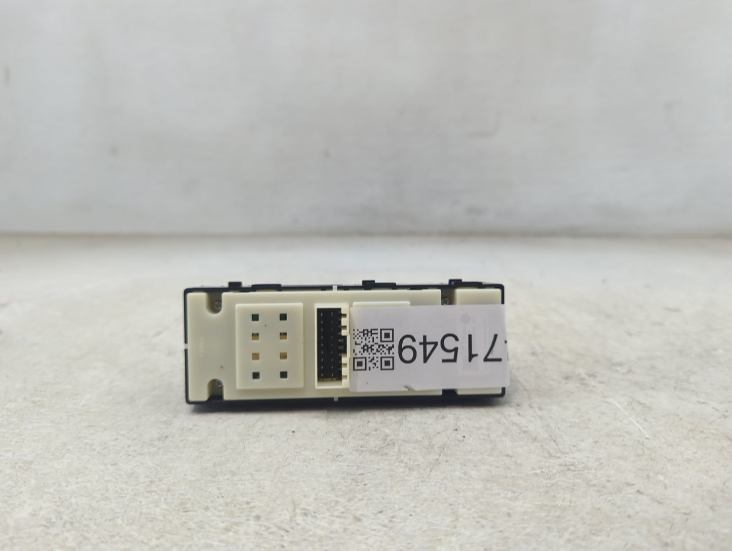 2022 Hyundai Tucson Master Power Window Switch Replacement Driver Side Left Fits OEM Used Auto Parts - Oemusedautoparts1.com