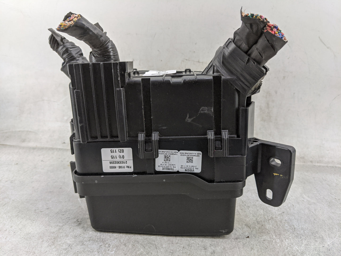2022 Hyundai Tucson Fusebox Fuse Box Panel Relay Module P/N:919A5-N9000 2103302206 Fits OEM Used Auto Parts - Oemusedautopar