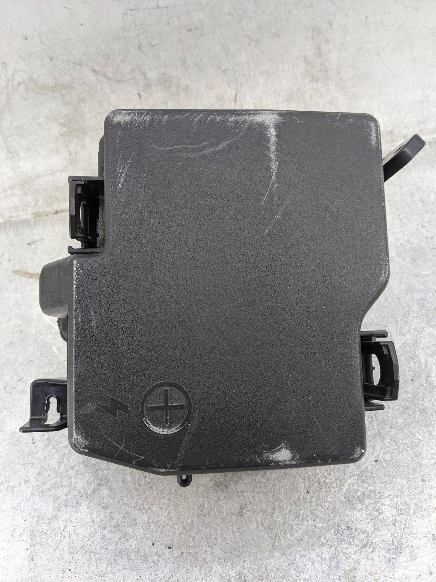 2022 Hyundai Tucson Fusebox Fuse Box Panel Relay Module P/N:919A5-N9000 2103302206 Fits OEM Used Auto Parts - Oemusedautopar